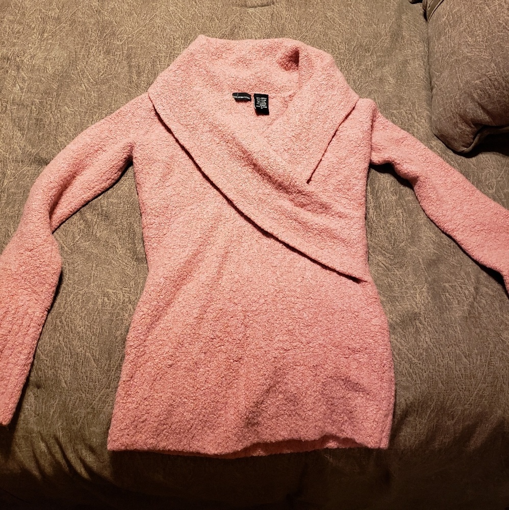 Moda Cozy off the shoulder light pink sweater